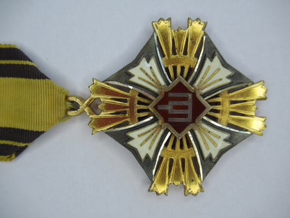 LITHUANIA ORDER OF THE GEDIMUS 3RD CLASS COMMANDER SIZE NECK BADGE. TYPE 1, ENAMEL BOTH SIDES. RARE!. 2.