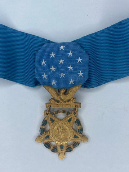 USA MEDAL OF HONOR. Army Issue. Vietnam Era. Boxed. Not Named