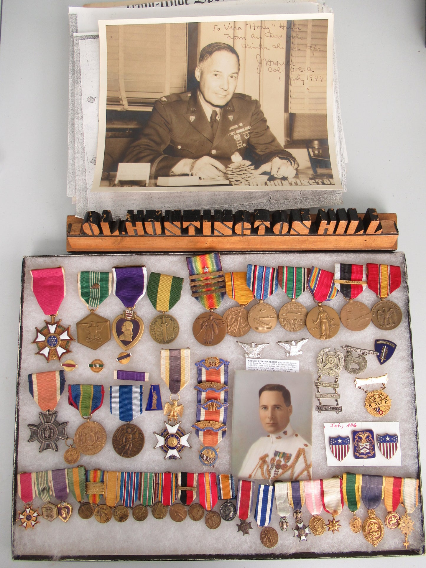 USA COMPLETE GROUP OF MEDALS BELONGING TO GENERAL HUNTINGTON HILLS FEATURING A PURPLE HEART FOR VALOR AND MANY OTHER NAMED MEDALS