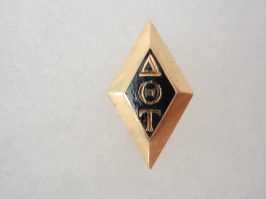 USA FRATERNITY PIN DELTA THETA TAU. MADE IN GOLD 14K. MARKED. 226