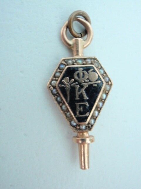 USA FRATERNITY PIN PHI KAPPA EPSILON . MADE IN GOLD NAMED & DATED 1932
