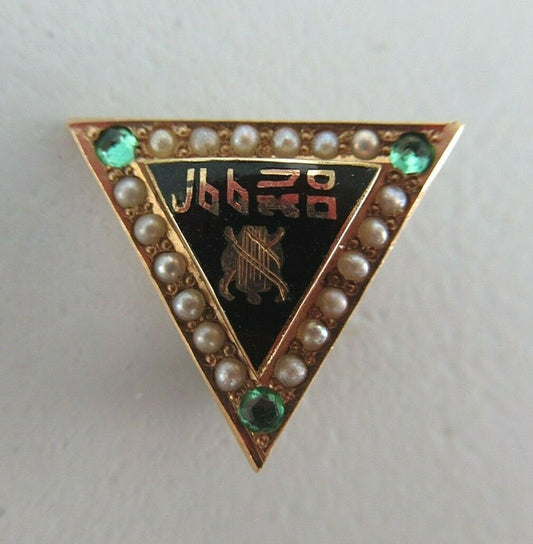 USA FRATERNITY SWEETHEART PIN. MADE IN GOLD 14K. 3 DIAMONDS. 1923. NAM