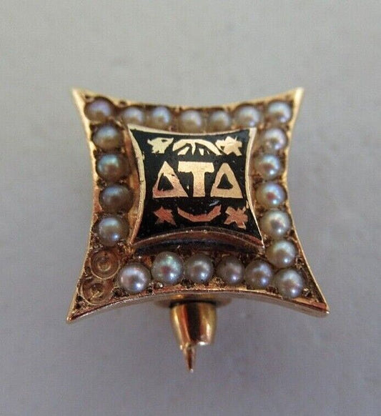 USA FRATERNITY PIN DELTA TAU DELTA. MADE IN GOLD. 1831