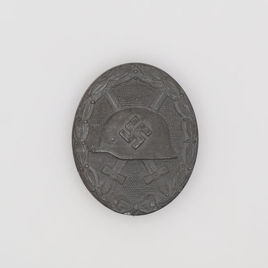 German WWII Gold Wound Badge, Maker Marked 30