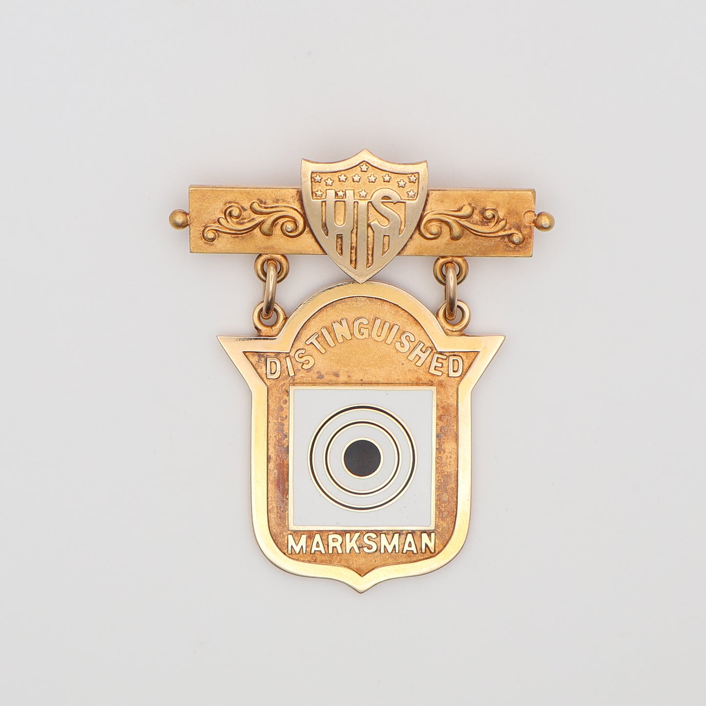 USA GOLD DISTINGUISHED MARKSMAN SHOOTING BADGE AWARDED TO MAJ. WINDFIELD PRICE, 3RD INF. 1916. MADE IN SOLID 14K GOLD, 28.32 grams