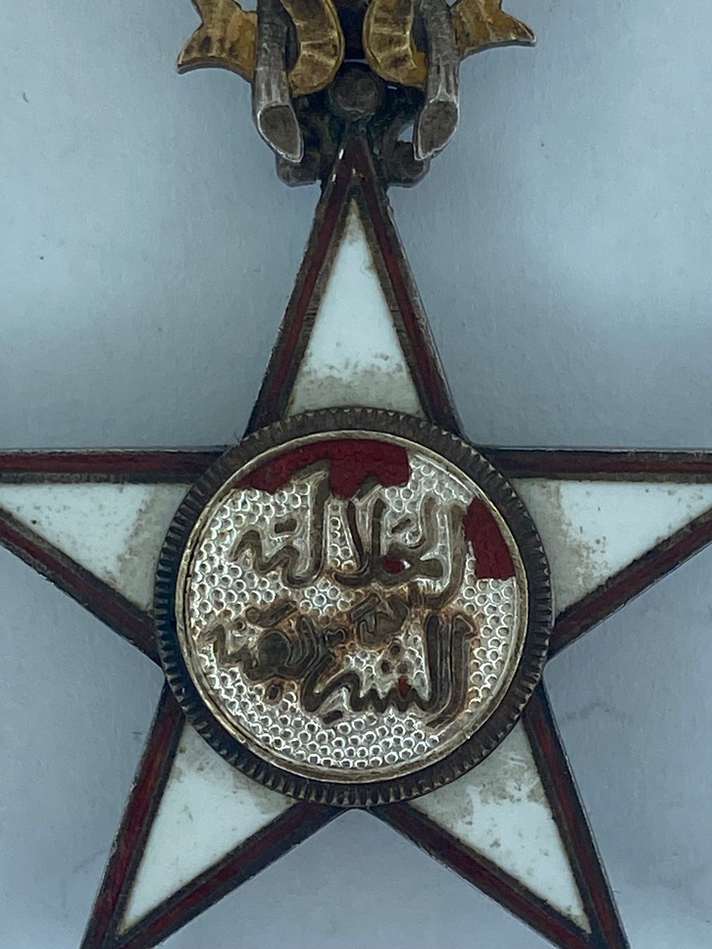 MORROCO ORDER OF OUISSAN ALAOUITE KNIGHT GRADE. ENAMEL DAMAGE. RARE!