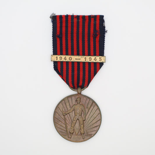 Belgium WWII Volunteer Medal w/ 1940-1945 Clasp