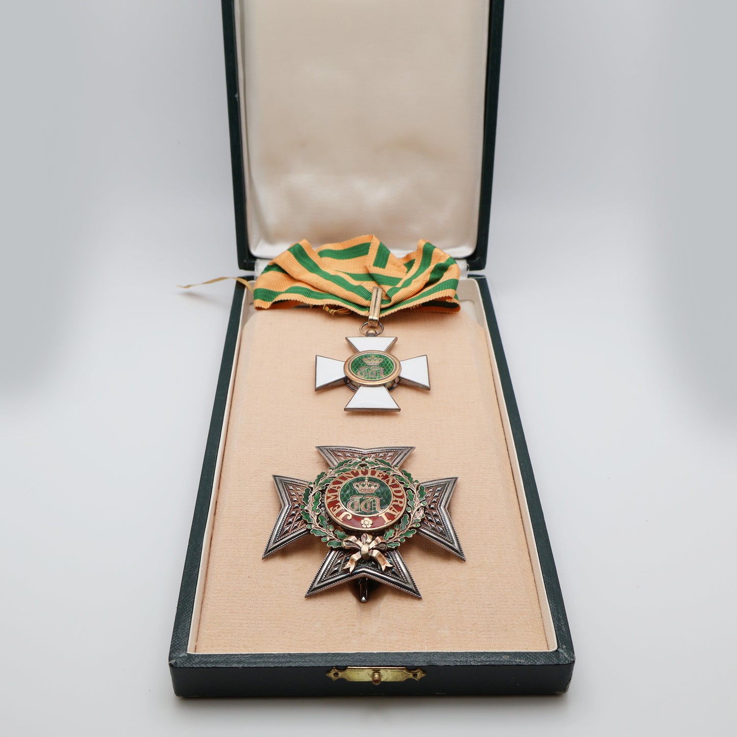 Luxembourg Order of the Oak Crown Grand Officer Set