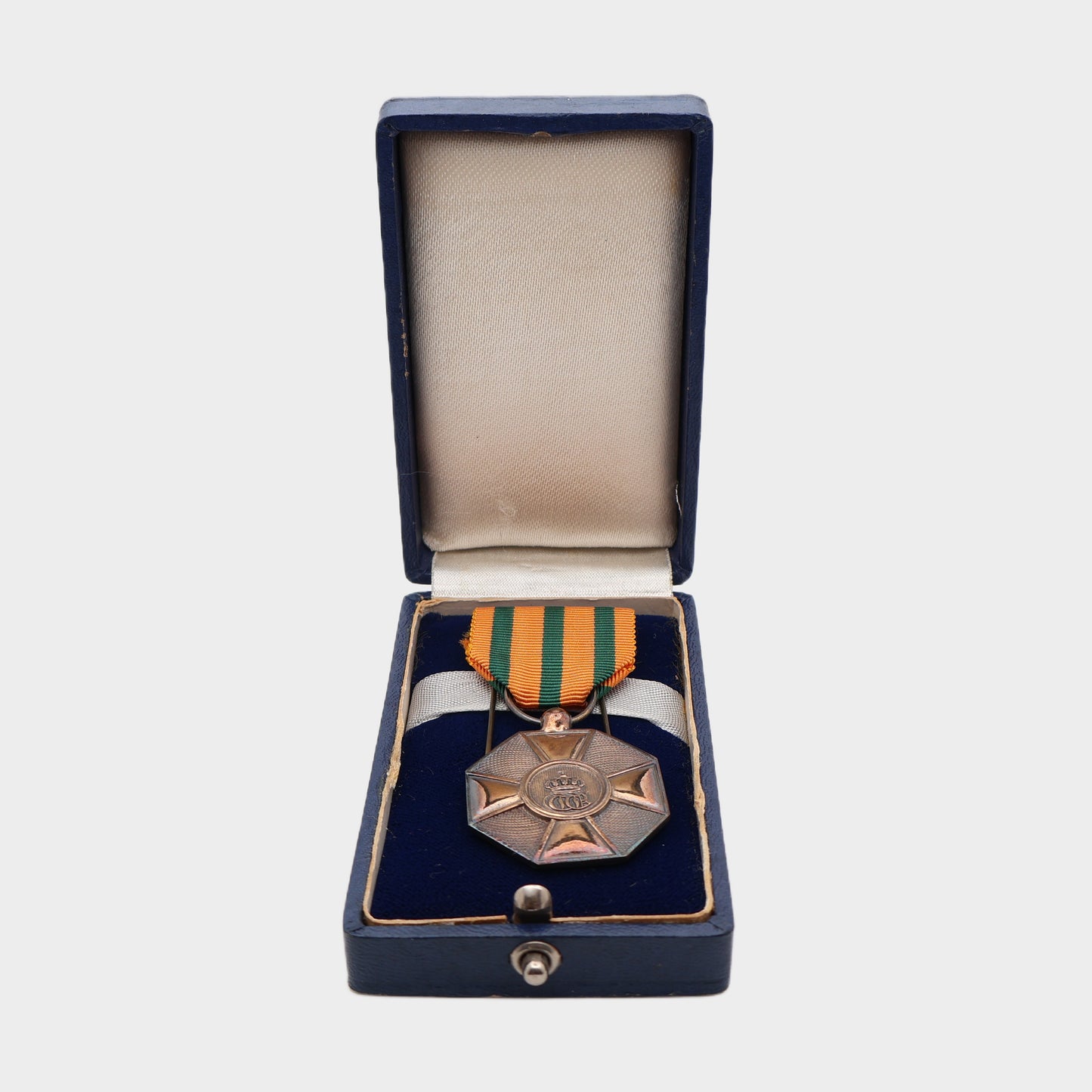 Luxembourg Order of the Oak Crown Silver Medal, Cased