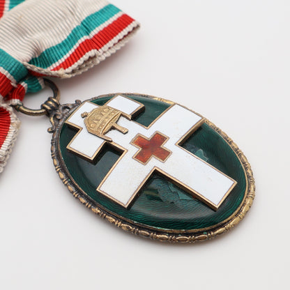 Hungary Red Cross Medal for Merit, Cased
