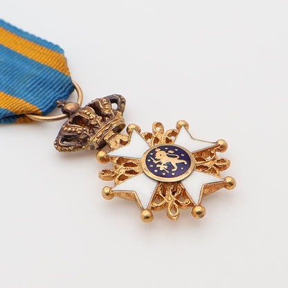NETHERLANDS ORDER OF THE LION LARGE SIZE MINIATURE MADE IN GOLD VERY RARE. VF+
