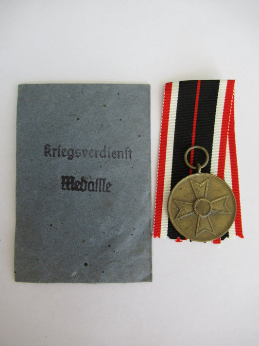 GERMANY III REICH WAR MERIT MEDAL 1939. COMES WITH ORIGINAL POUCH. 2.