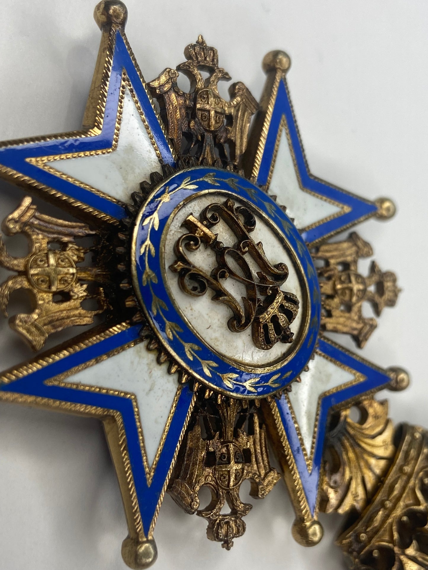 SERBIA ORDER OF ST. SAVA COMMANDER GRADE NECK BADGE. TYPE 1. RARE!! EF