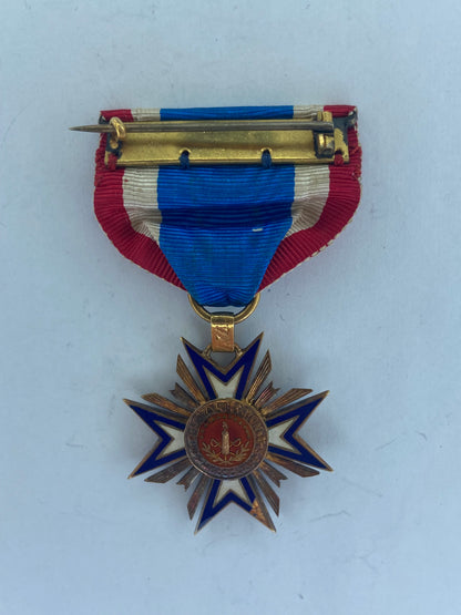 USA GROUP OF TWO SOCIETY BADGE MEDALS AWARDED TO THE SAME RECIPIENT.