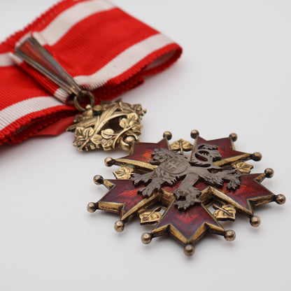 Czechoslovakia Order of the White Lion II Class Set