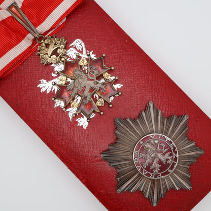 Czechoslovakia Order of the White Lion II Class Set