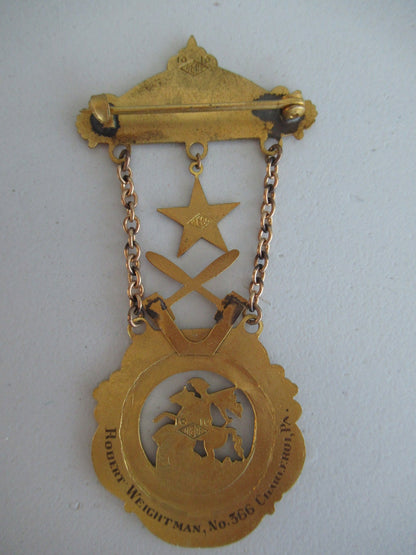 USA SOCIETY BADGE MEDAL FOR THE SONS OF ST. GEORGE. NAMED. NUMBERED 366. MARKED. RARE!