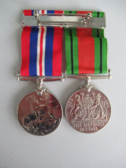 CANADA GROUP OF 2 WWII MEDALS ON MEDAL BAR. NOT NAMED. 7.