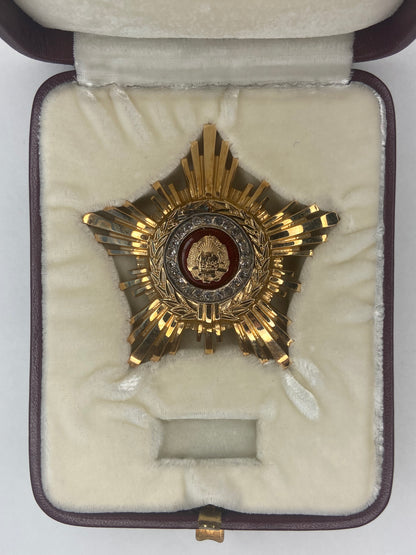 Romania Socialist Order of the Star of Romania, II Class made with Gold and Sapphires. 61.74g