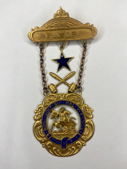 USA SOCIETY BADGE MEDAL FOR THE SONS OF ST. GEORGE. NAMED. NUMBERED 366. MARKED. RARE!