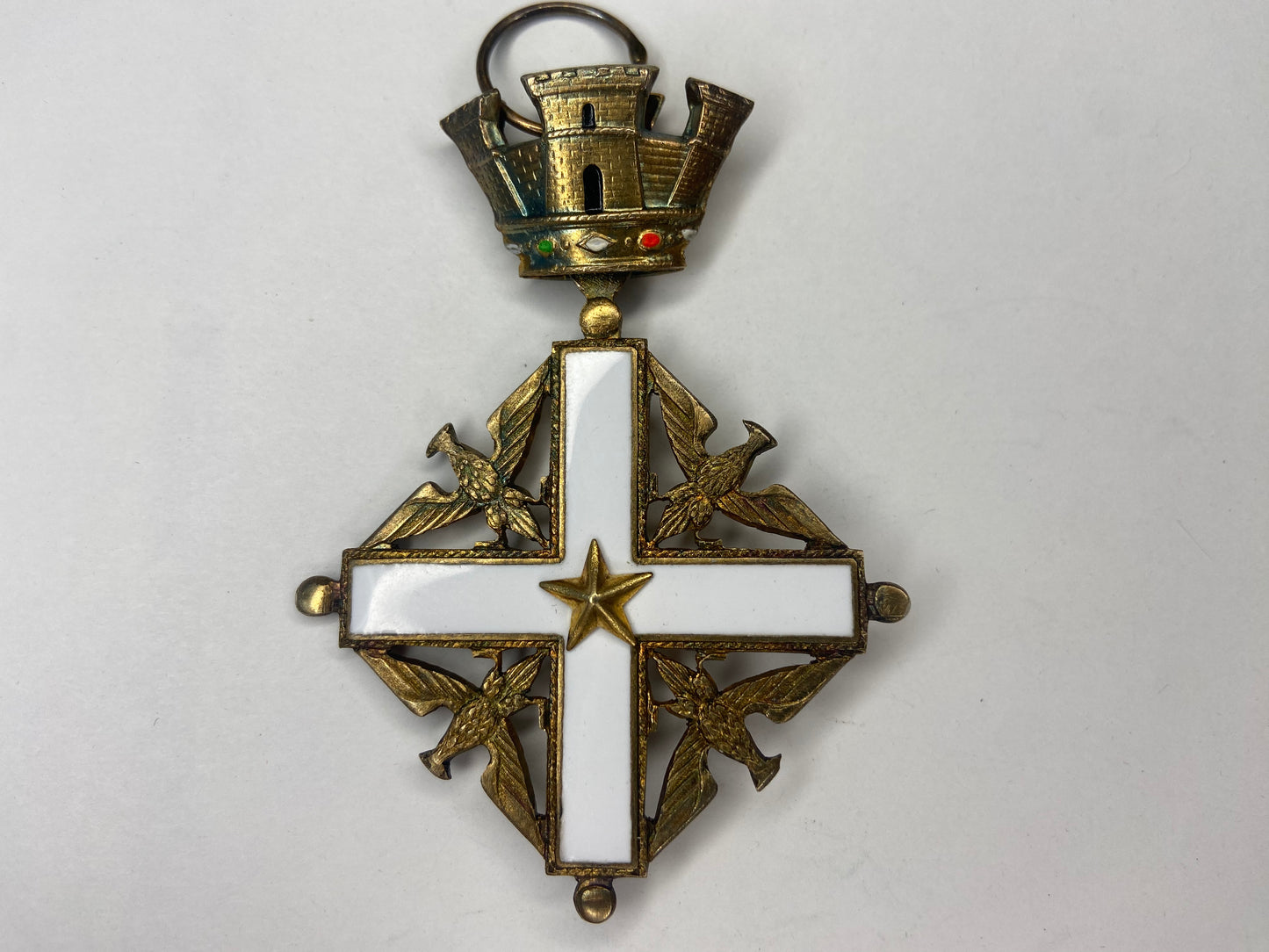 Italy  Order of Merit commander grade neck badge. Missing cravat.