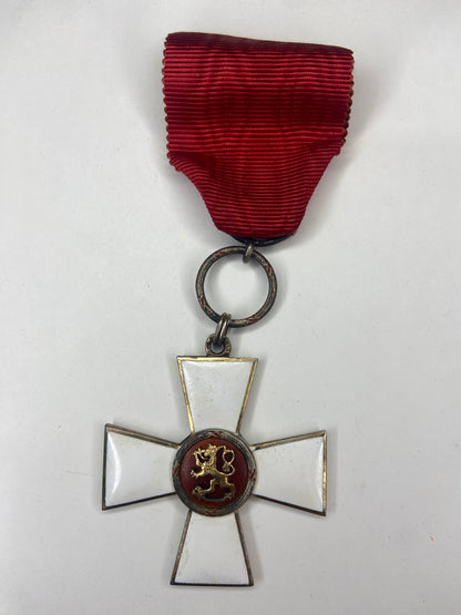 FINLAND ORDER OF THE LION KNIGHT GRADE. CASED. EF