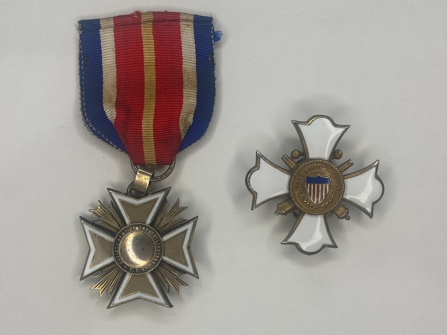 USA SOCIETY BADGE GROUP: PHILIPPINES ARMY & SPAN- AM MEDALS. BOTH SILV