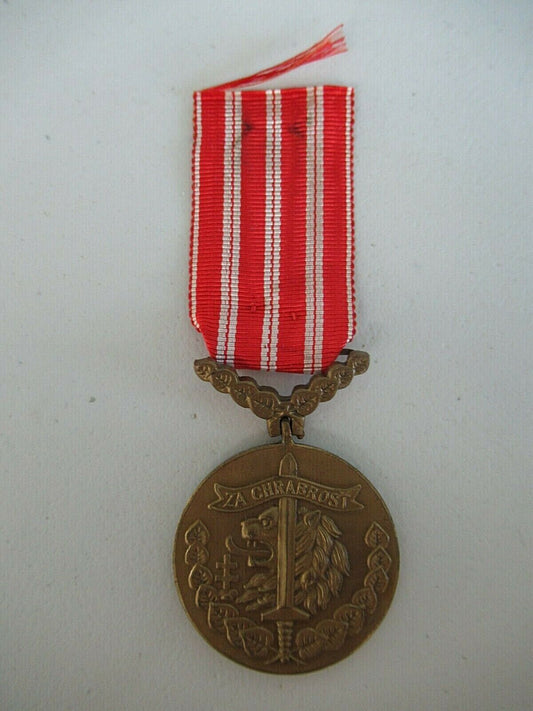 CZECHOSLOVAKIA 1939 BRAVERY MEDAL ON FITTED RIBBON. RARE! VF+ 2