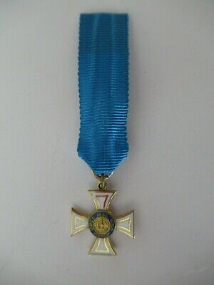 德国普鲁士皇冠微型勋章。黄金制造。室颤+