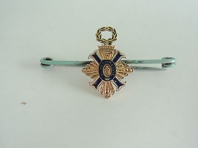 SPAIN CIVIL MERIT MINIATURE ON PIN. SILVER AND GOLD. HALLMARKED. RARE.