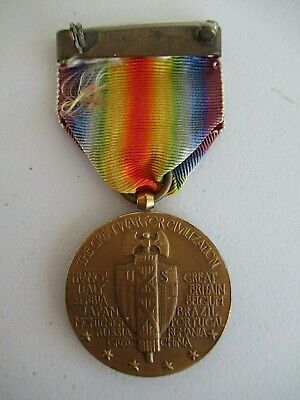 USA WWI VICTORY MEDAL WITH 'CIRCLE' CLOSURE DEVICE.