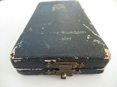 ROMANIA KINGDOM CROWN ORDER KNIGHT GRADE W/ SWORDS. TYPE 2. CASED.