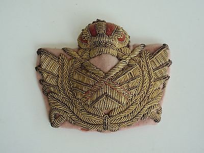 ROMANIA KINGDOM WWI OFFICER'S ROYAL GUARD GUARD VISOR HAT BADGE. MEDAL