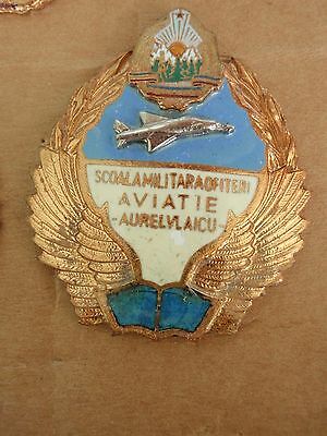 ROMANIA SOCIALIST OFFICER'S FLIGHT SCHOOL BADGE MEDAL AURIEL VLIACU.