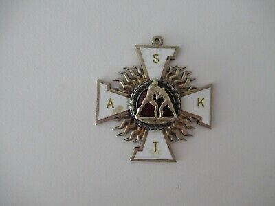拉脱维亚皇家体育徽章。银。稀有的！室颤+