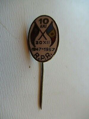 ROMANIA SOCIALIST RPR 10TH ANNIVERSARY PIN  BADGE OF THE RPR MEDAL. RA