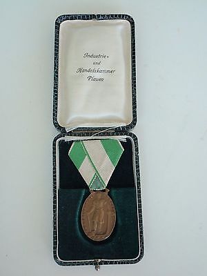 GERMANY IMPERIAL INDUSTRY MEDAL. CASED. ORIGINAL VF+