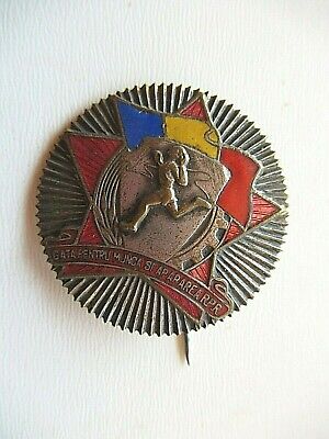 ROMANIA SOCIALIST RPR 1966 SPORTS SOCIALIST GLORY BADGE MEDAL. RARE VF