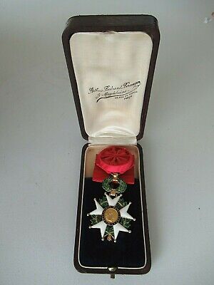 FRANCE ORDER OF THE LEGION OF HONOR OFFICER GRADE. MADE IN GOLD! CASED