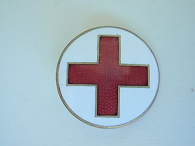 ROMANIA KINGDOM WWII RED CROSS BADGE MEDAL. NORMAL SIZE. RARE!