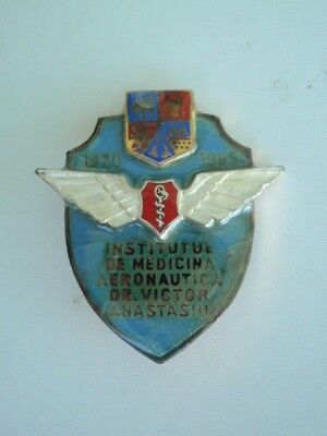 ROMANIA SOCIALIST AIR FORCE MEDICAL HOSPITAL BADGE MEDAL. RARE. VF+