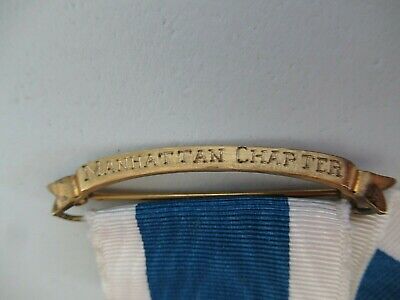 USA DAUGHTER'S OF THE REV. SOCIETY ORDER BADGE W/ 2 BARS. NUMBERED. NA