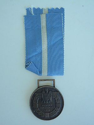 ROMANIA KINGDOM  AIR FORCE BRAVERY MEDAL W/O SWORDS 3RD CLASS. RARE