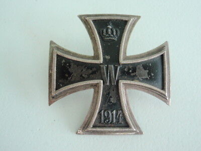德国一等铁十字勋章 1914 年。拱形螺丝。标记为 800。原版