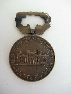 ROMANIA KINGDOM ACHIEVEMENTS MEDAL FOR BUILDING OF SCHOOLS 3RD CLASS.