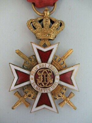 ROMANIA KINGDOM CROWN ORDER OFFICER GRADE W/ SWORDS. TYPE 2. RARE! 2