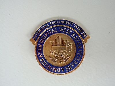 USA TECHNICIAN BADGE MEDAL WEST HAVEN VETERAN'S HOSP. 1/10 GOLD/MARKED