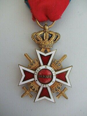 ROMANIA KINGDOM CROWN ORDER OFFICER GRADE W/ SWORDS. TYPE 2. RARE! 4