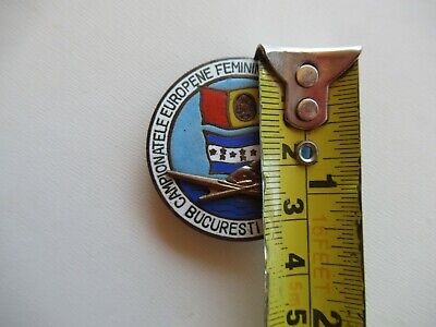 ROMANIA SOCIALIST 1955 WOMEN'S CANOE COMPETITION BADGE MEDAL. RARE. VF