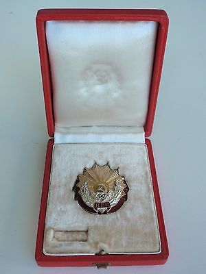 罗马尼亚 社会主义一级劳动勋章 RPR。类型 3. 银/镀金。 C